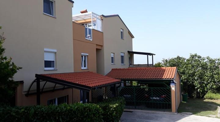 Apartment Piranesi With A Parking Space Pula Exterior foto